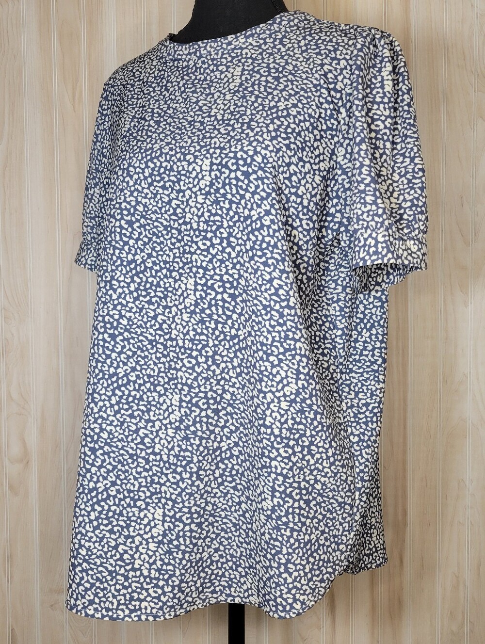 Eden Ruth Boutique Brand Patterned Short Sleeve Top Sz Lg